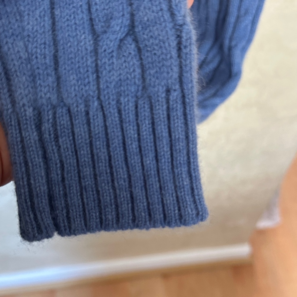 Vintage Pink 🍍 V-Neck Cable Cashmere Sweater - Blue sz large - Picture 6 of 6